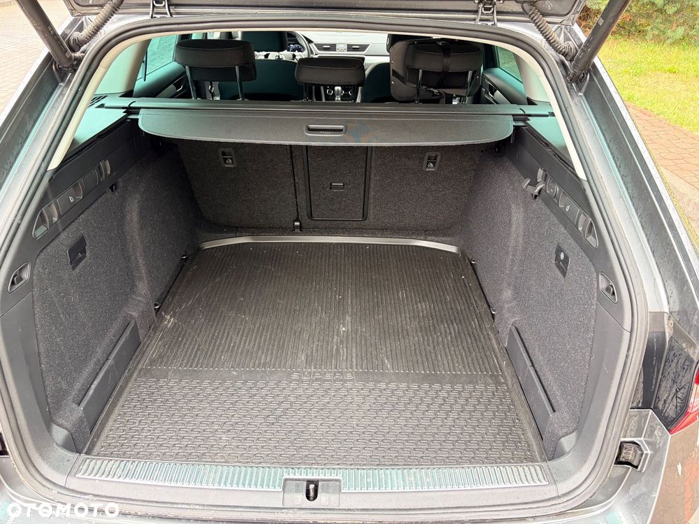 Skoda Superb 1.5 TSI Ambition DSG - 8