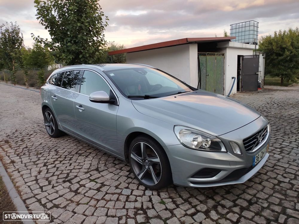 Volvo V60 1.6 D2 R-Design - 2