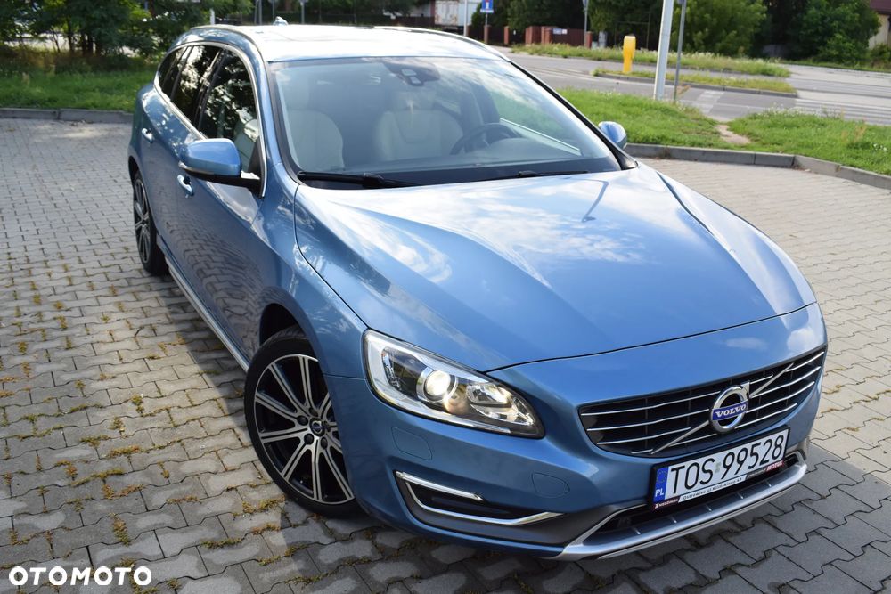Volvo V60 D4 Geartronic Summum - 35