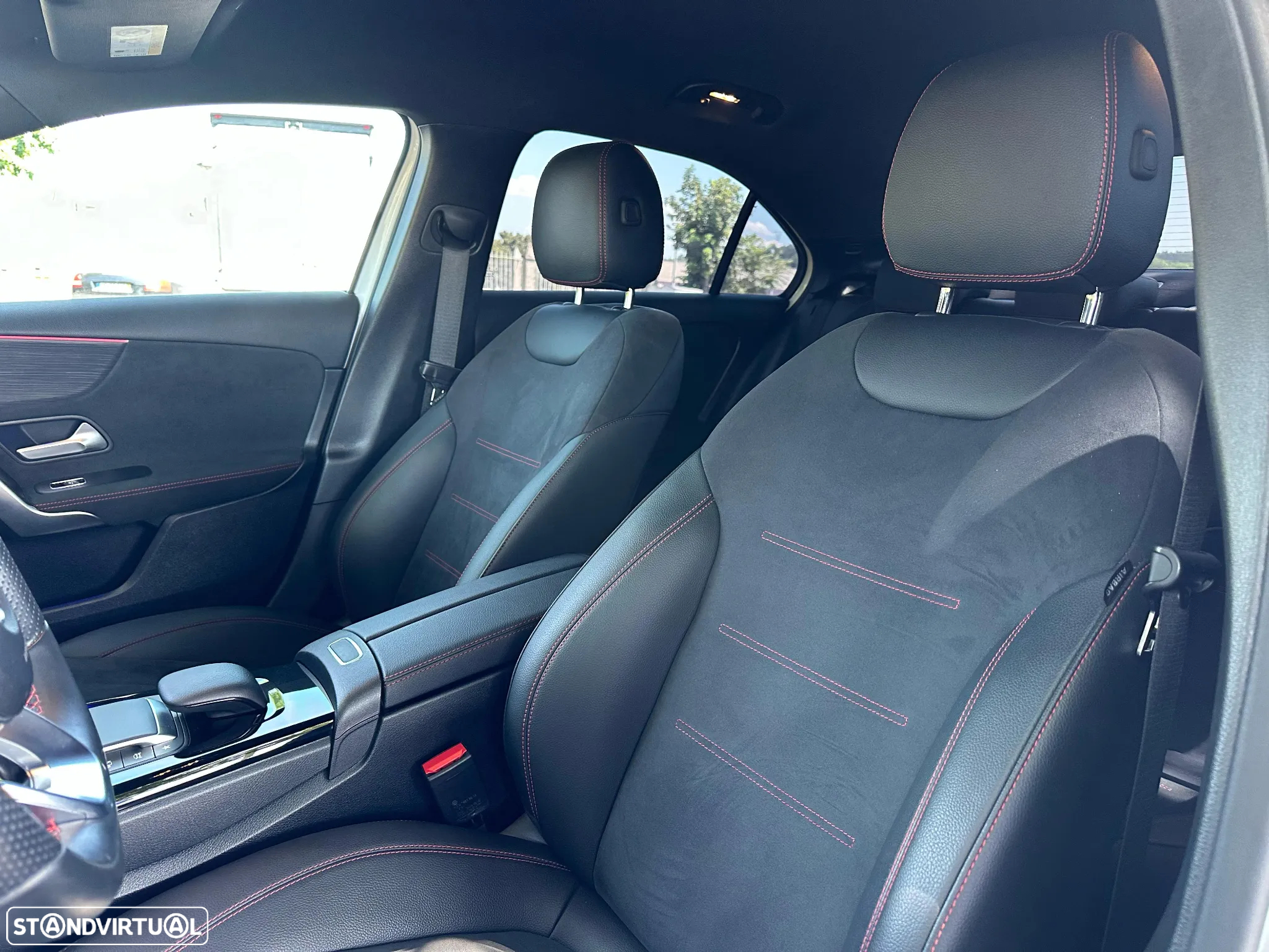 Mercedes-Benz A 250 Limousine e AMG Line - 9