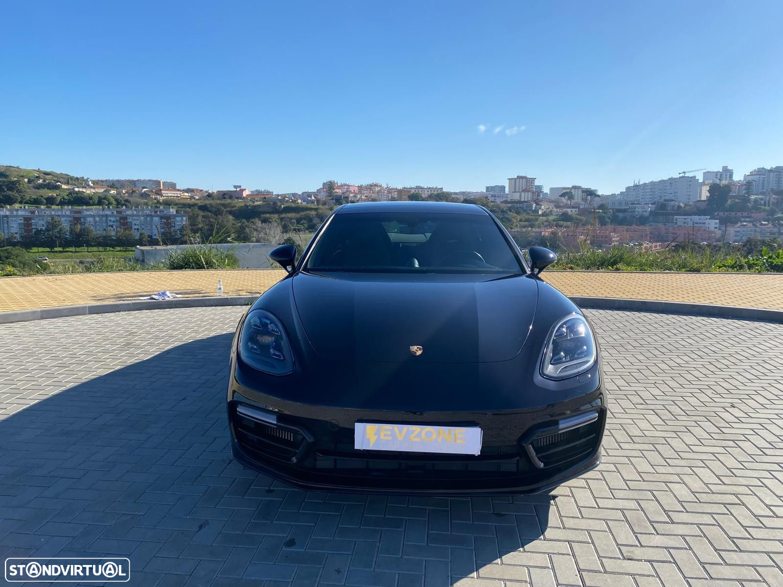 Porsche Panamera 4 E-Hybrid Platinum Edition - 3