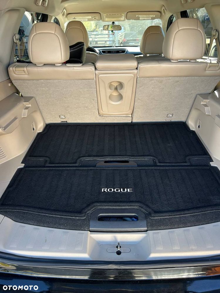 Nissan Rogue - 17