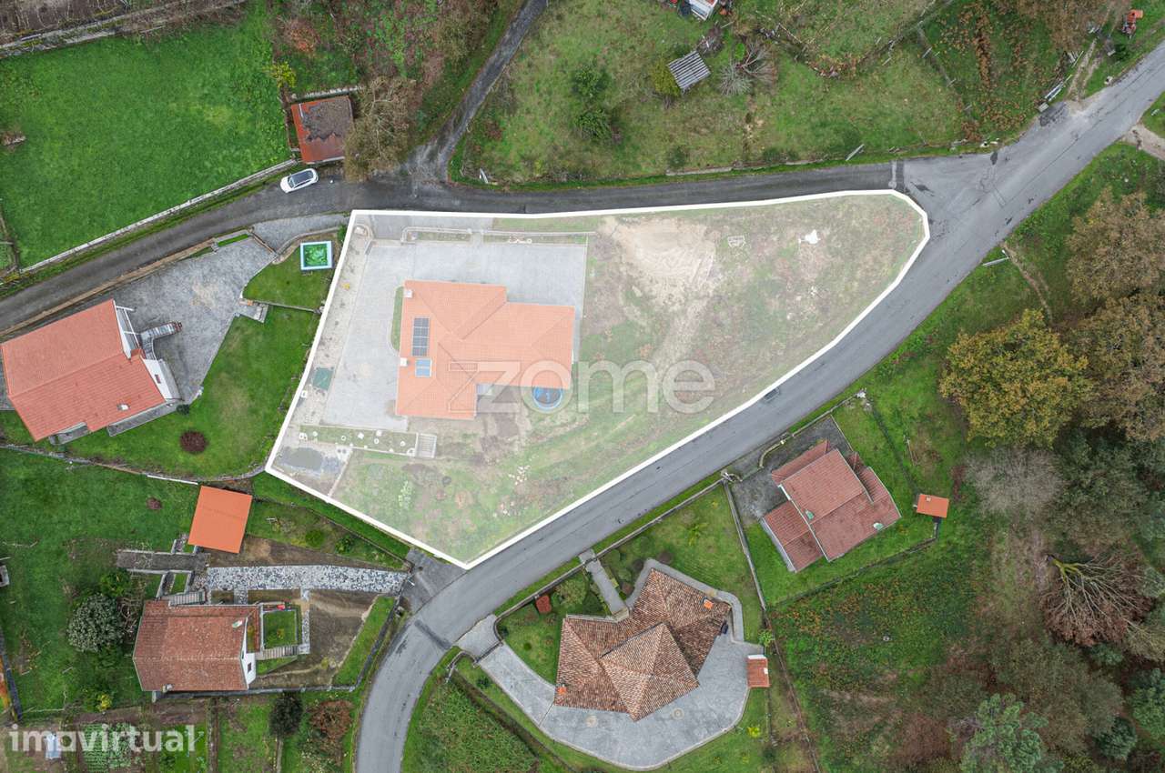 Moradia T3 - Grande imagem: 2/21