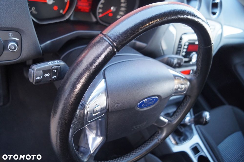 Ford Mondeo - 19