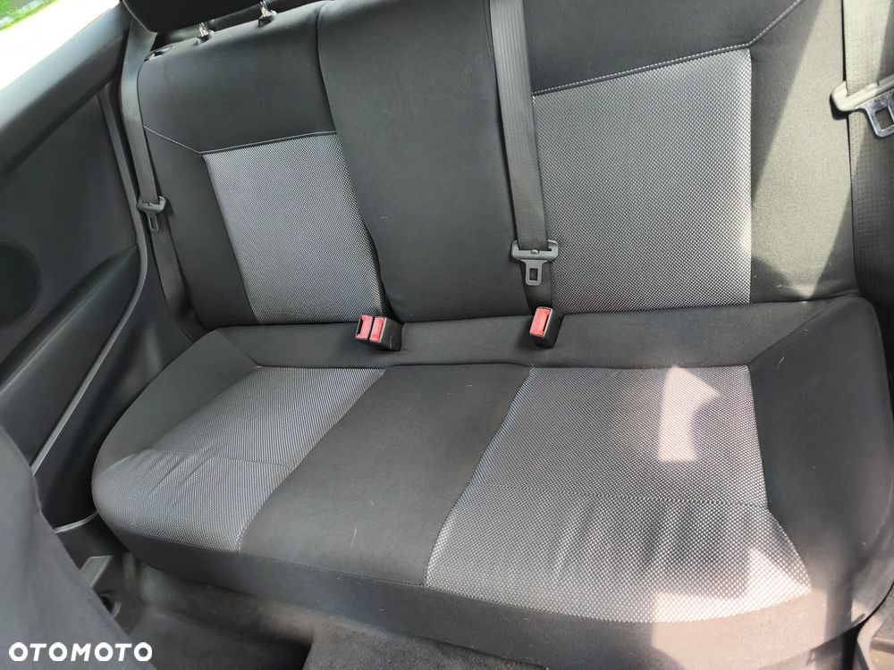 Opel Astra 1.6 Sport - 9