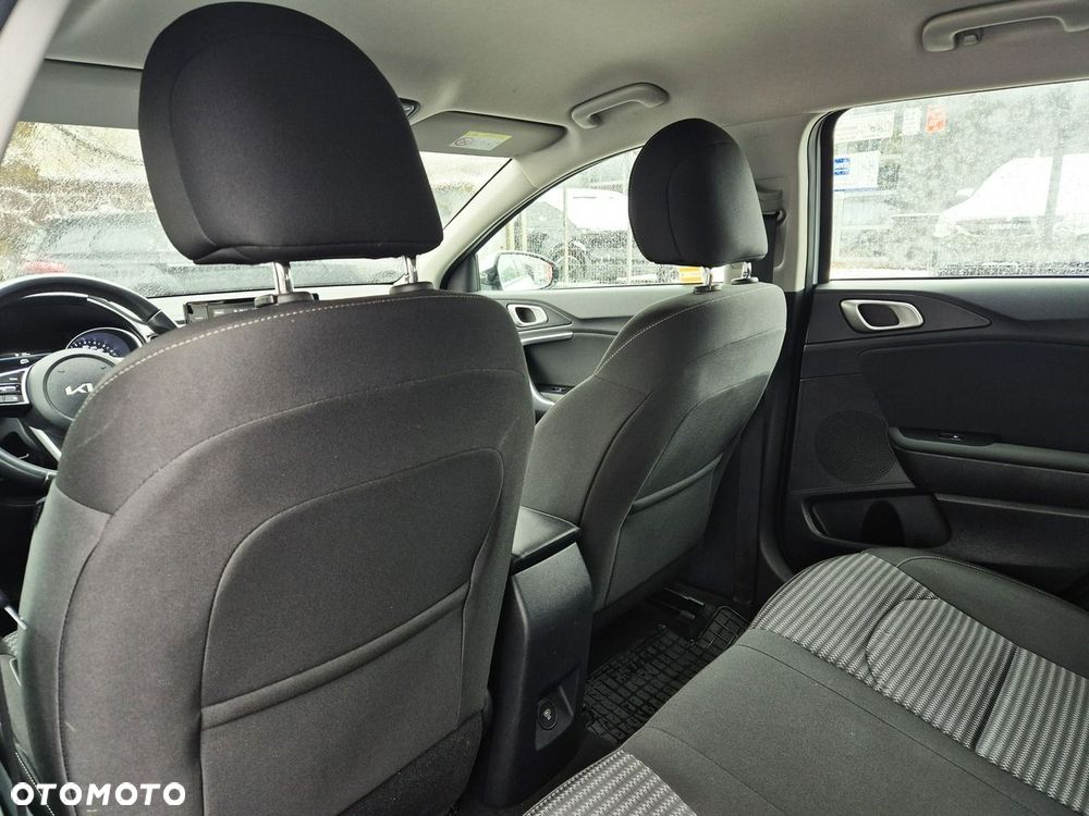 Kia Ceed 1.5 T-GDI M - 14