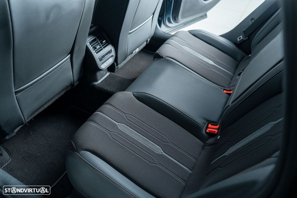 Cupra Formentor 1.4 e-Hybrid DSG VZ - 7