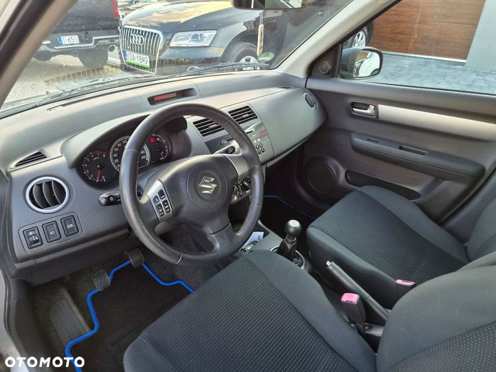 Suzuki Swift - 14
