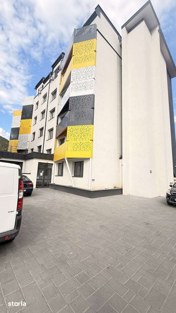 CENTRU VECHI- bloc nou, 3camere -finisat, lift, panorama! — fotografia 1