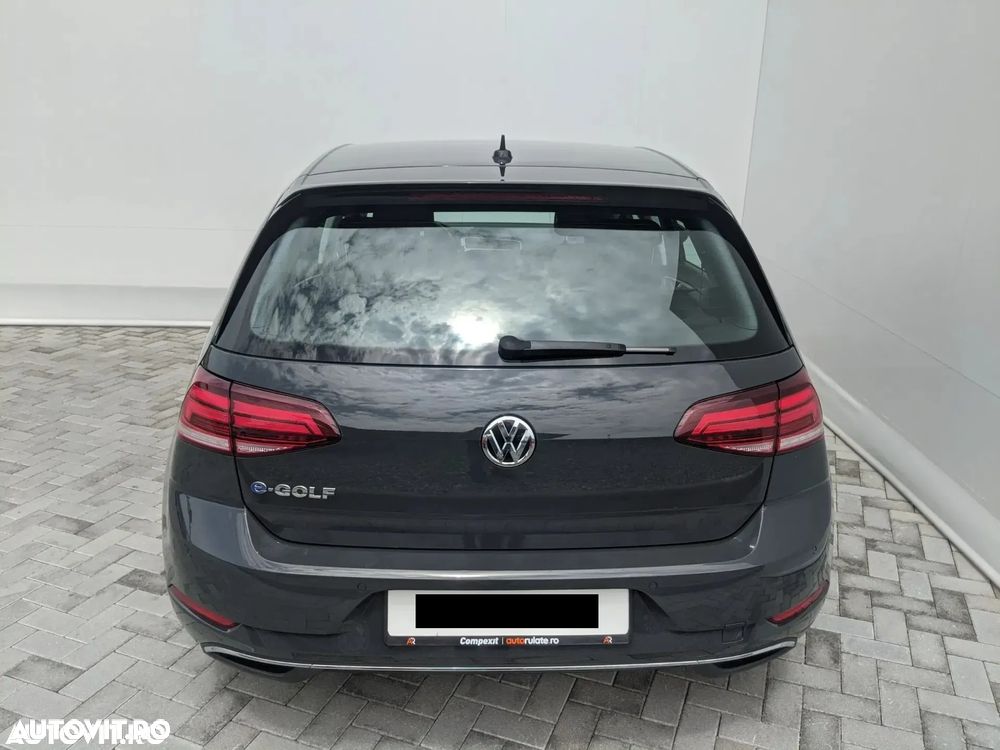 Volkswagen e-Golf - 7