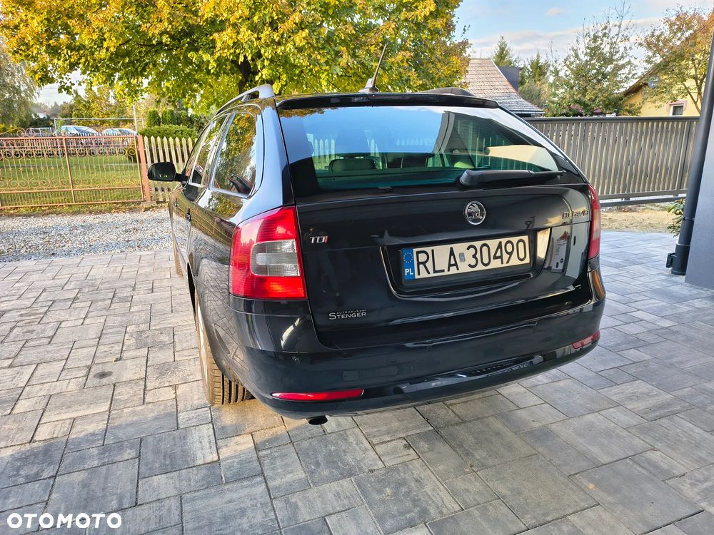 Skoda Octavia Combi 2.0 TDI DPF FAMILY - 4
