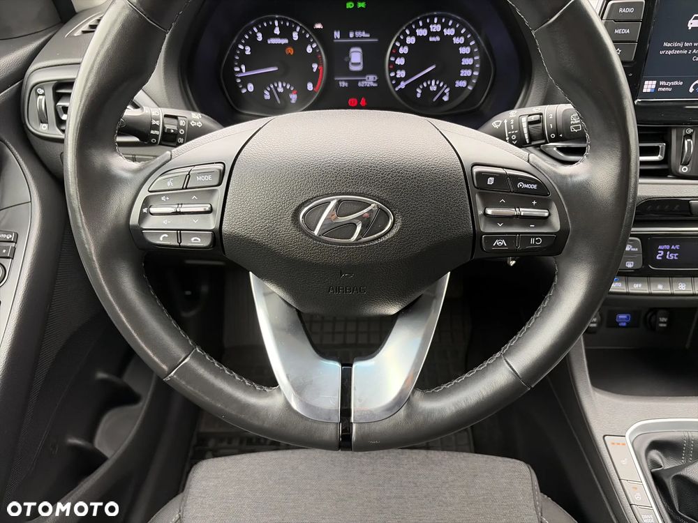 Hyundai i30 1.5 T-GDI 48V Smart - 22
