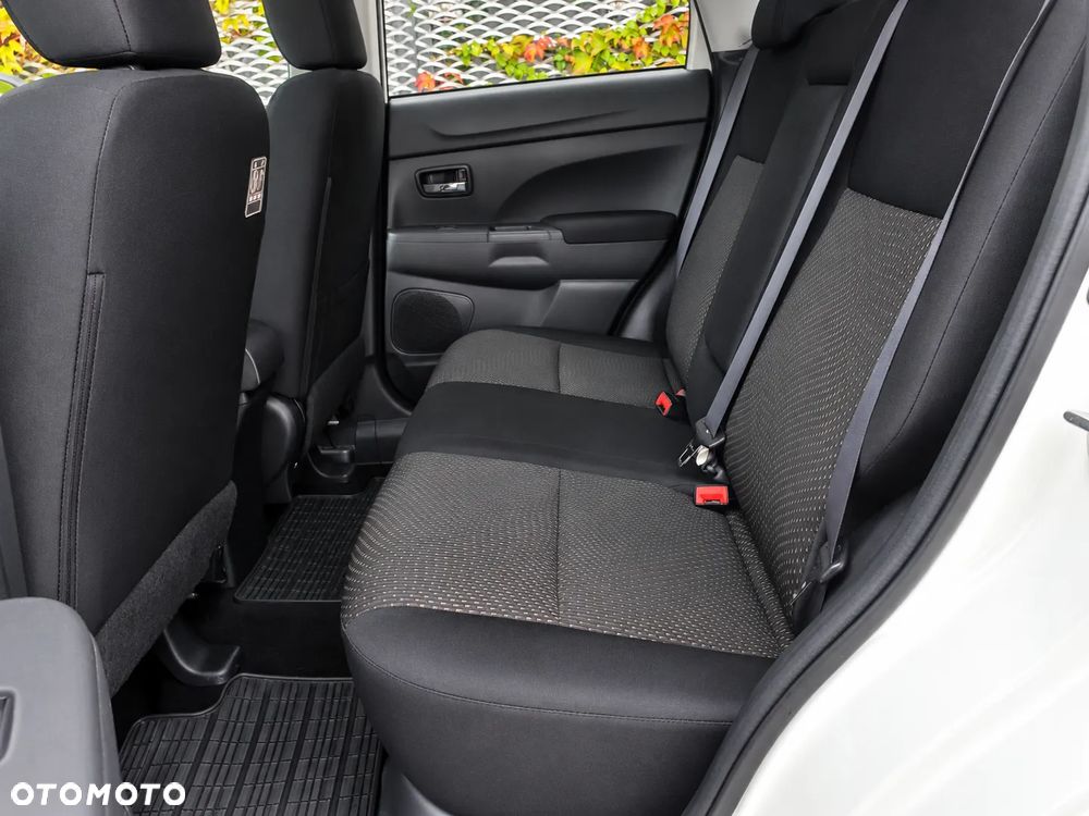Mitsubishi ASX 1.6 Invite AS&G - 11