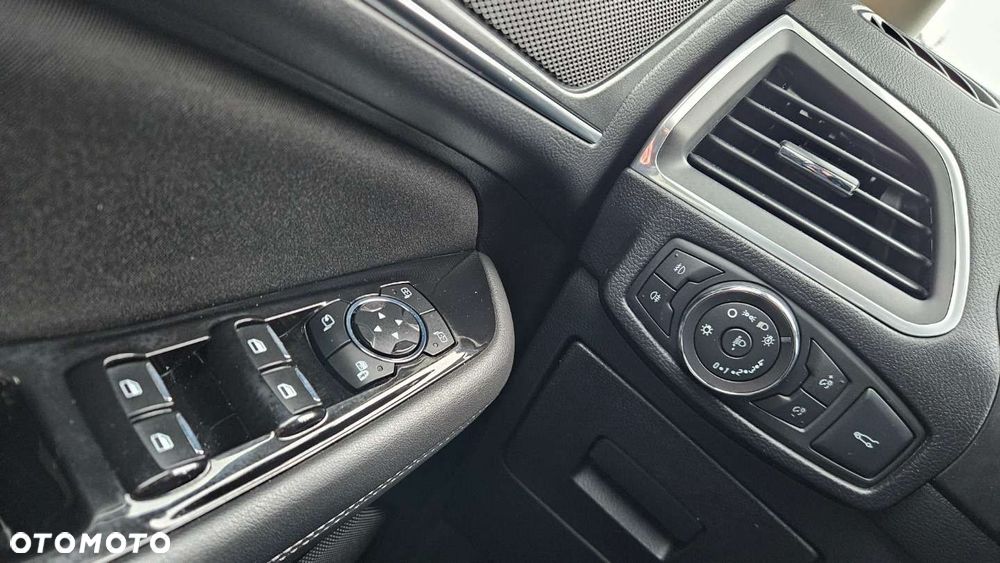 Ford S-Max 2.0 TDCi Titanium - 33