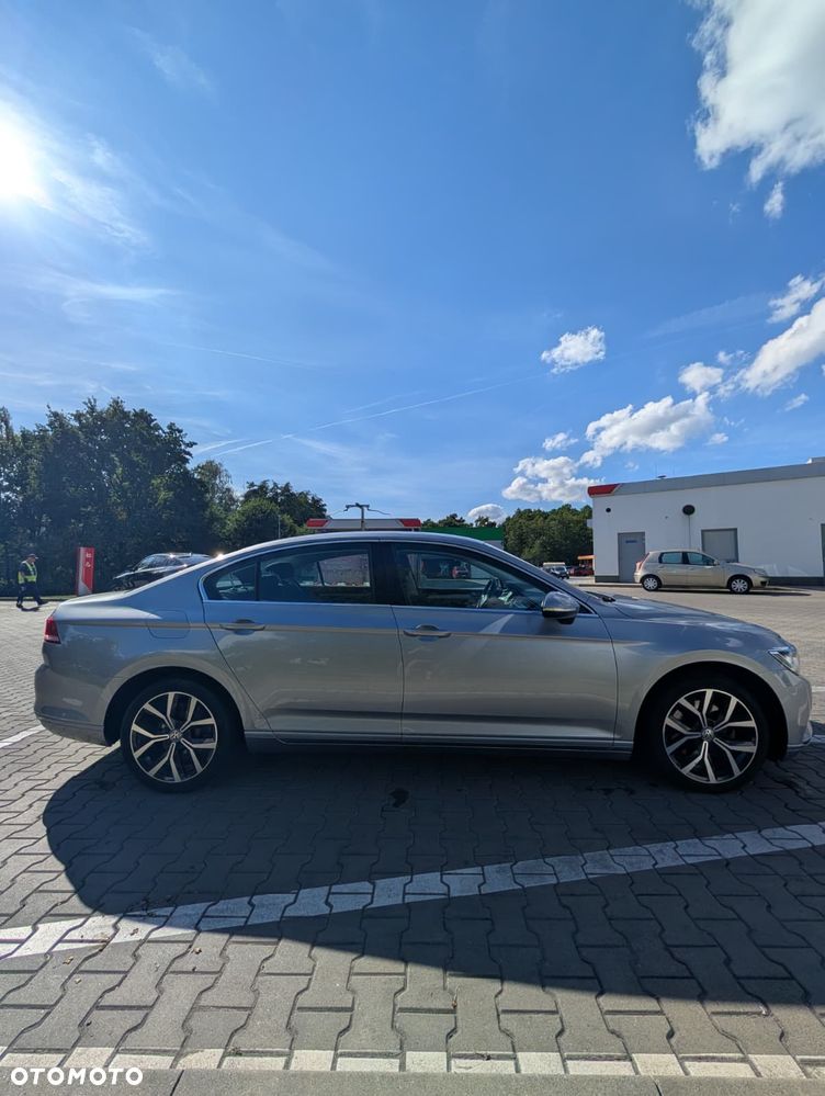 Volkswagen Passat 1.5 TSI EVO Comfortline - 5