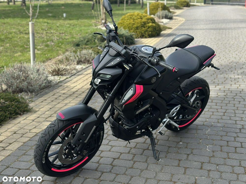 Yamaha MT - 7
