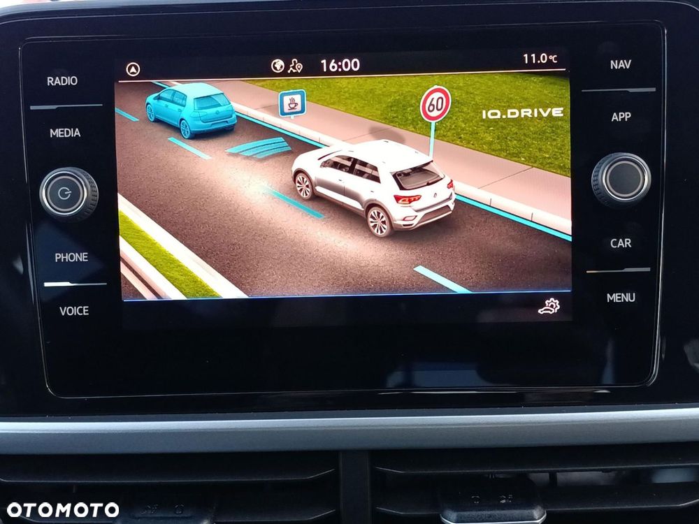 Volkswagen T-Roc - 39