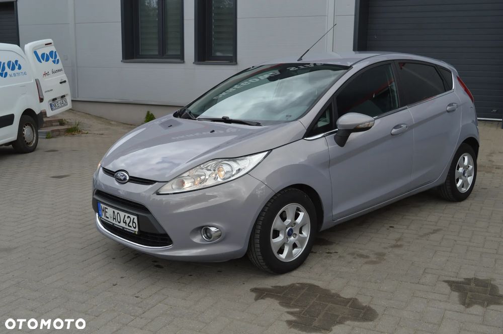 Ford Fiesta 1.6 TDCi Champions Edition - 4
