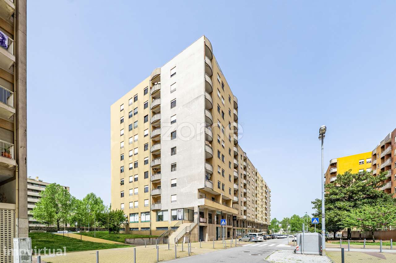 Apartamento T3 com Suite | Garagem | Elevador | 6.º Andar | Braga - Grande imagem: 5/41