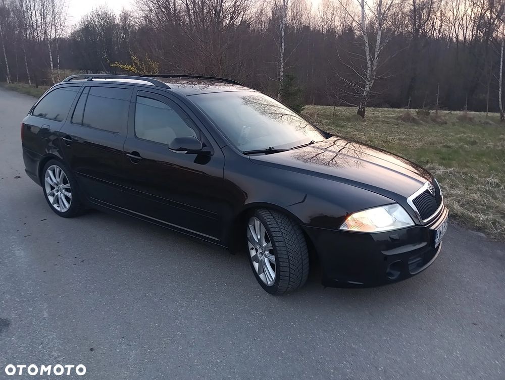 Skoda Octavia 2.0 TSI RS - 9
