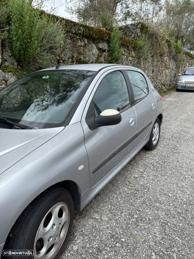 Peugeot 206 1.9 D XT - 2