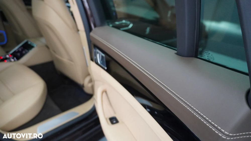 Porsche Panamera 4 E-Hybrid - 30