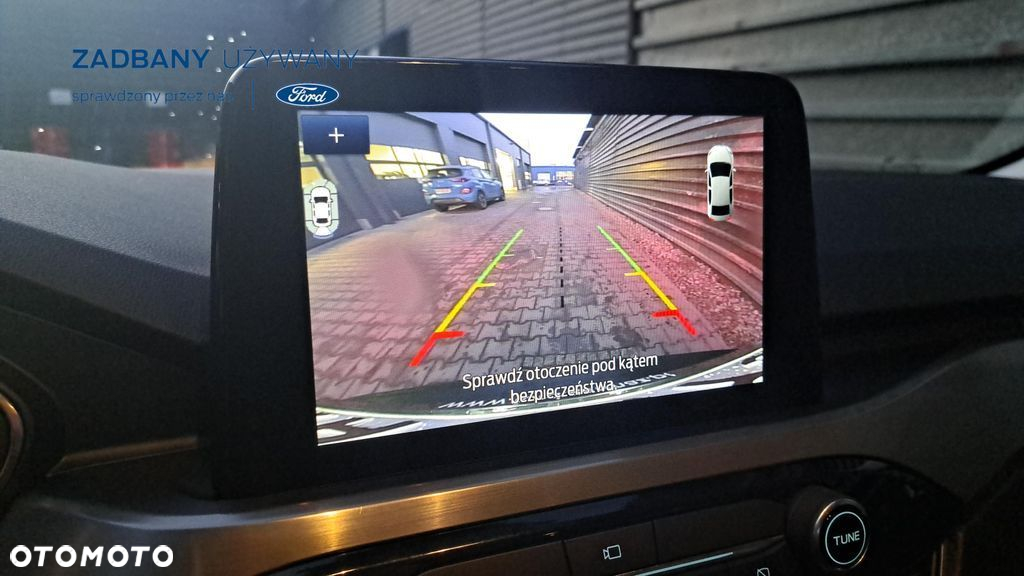 Ford Kuga 2.5 FHEV FWD Titanium - 25