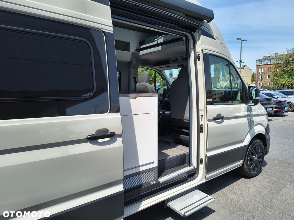 Volkswagen Crafter Grand California 600 silnik: 2,0 l TDI EU6 SCR BlueMotion Technology 130 kW skrzynia biegów: Przedni napęd automatyczna 8-biegowa rozstaw osi: 3640 mm - 18