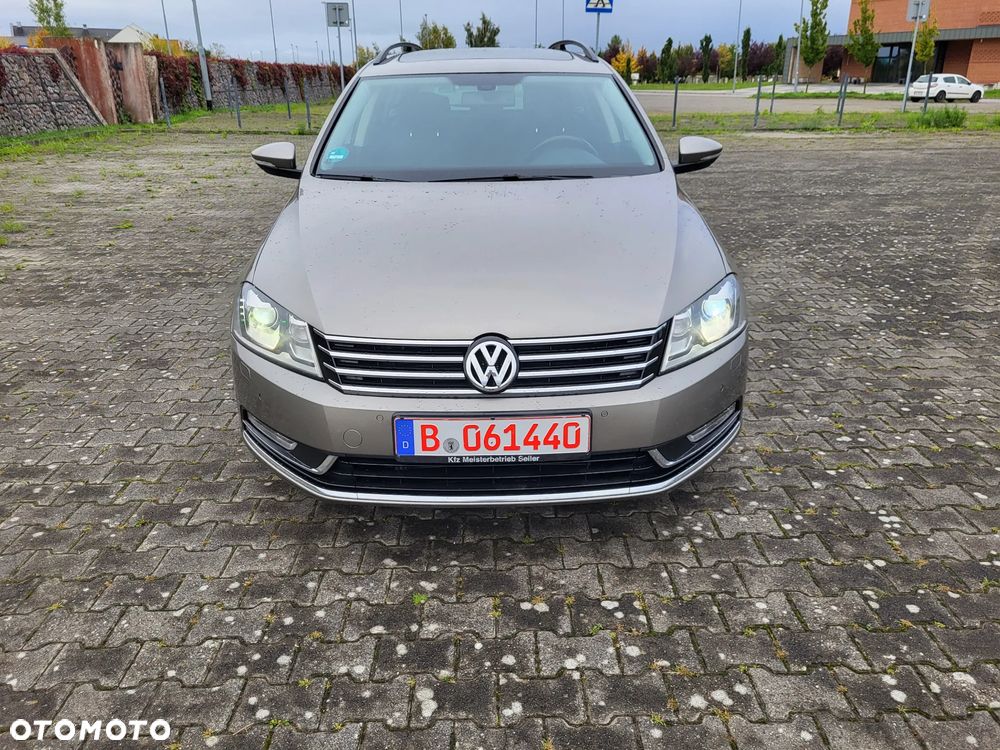 Volkswagen Passat Variant 2.0 Blue TDI DSG SCR Comfortline - 8