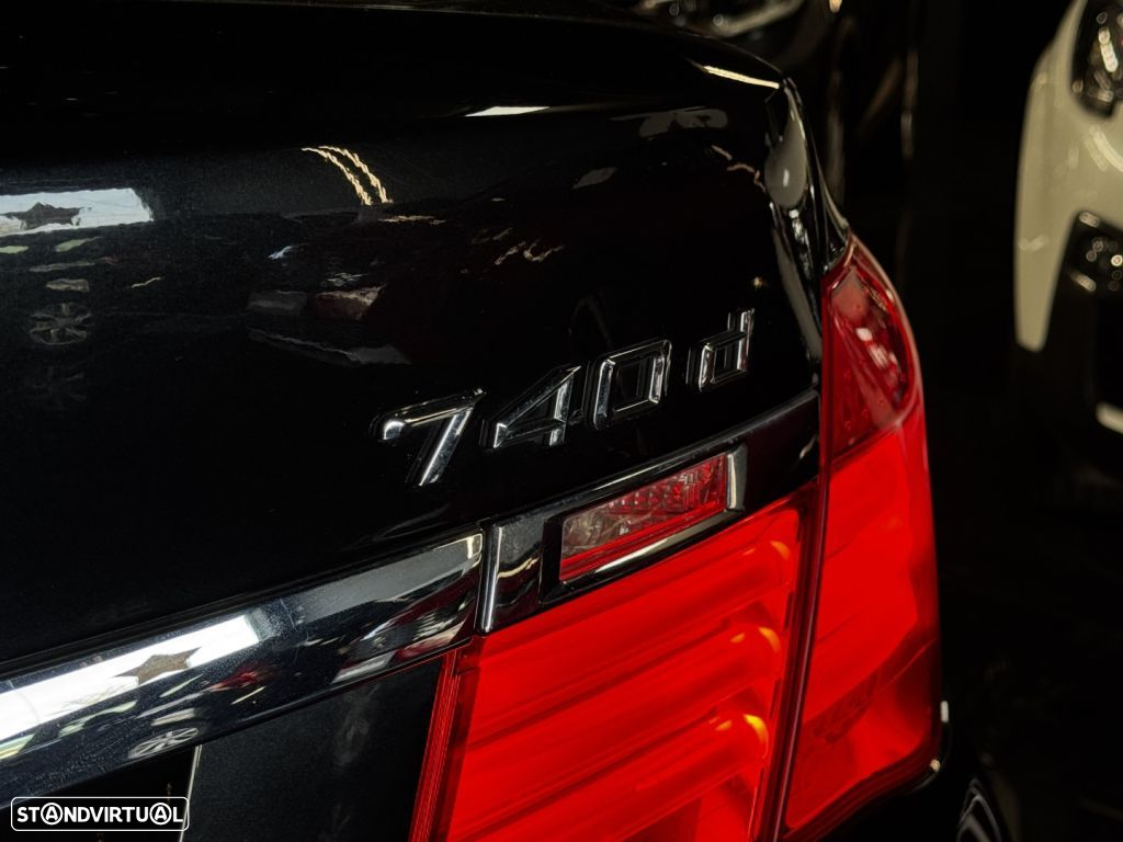 BMW 740 d xDrive Pack M - 15