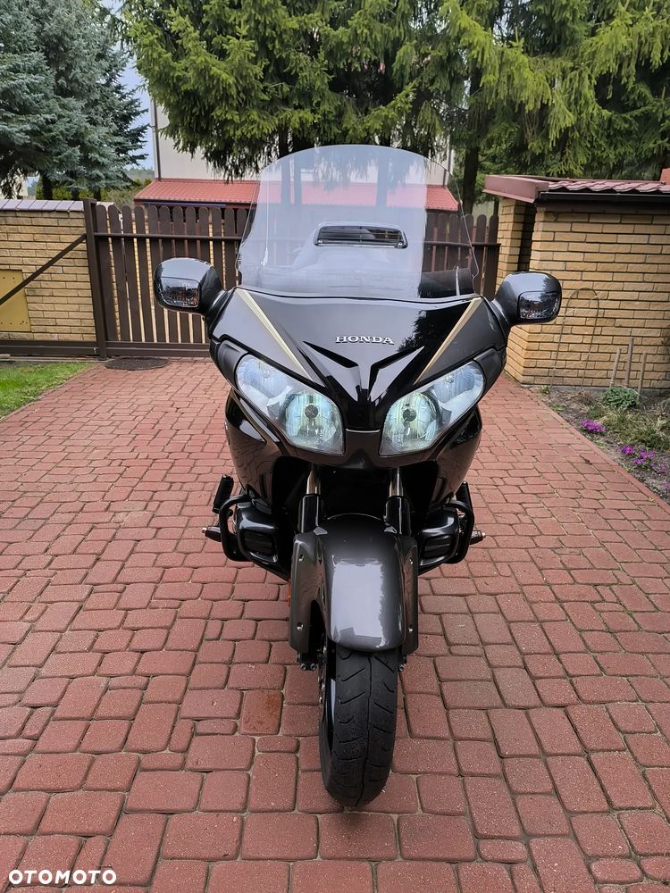 Honda GL - 6
