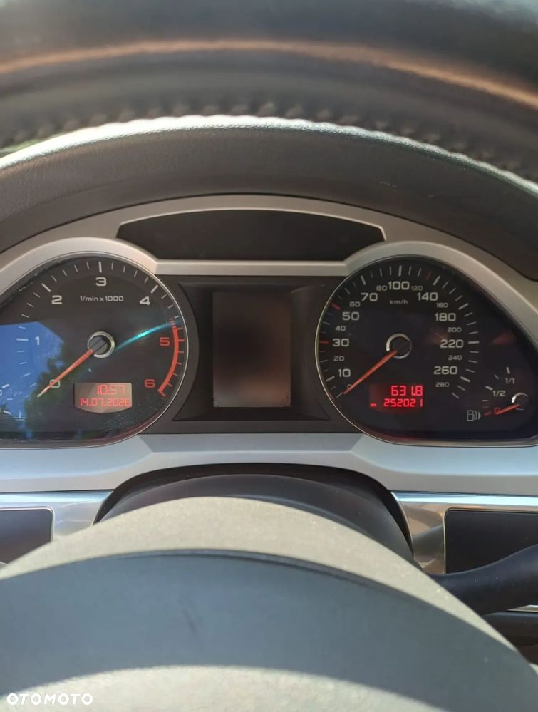 Audi A6 Limousine - 5