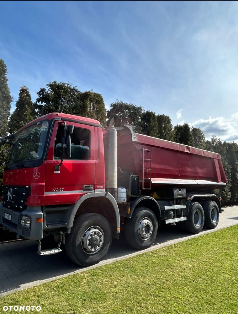 Mercedes-Benz Actros - 8