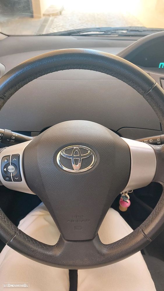 Toyota Yaris 1.4 D-4D AC Manual - 9