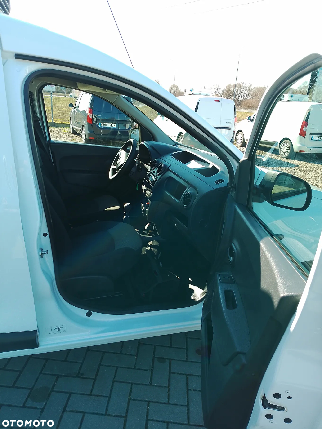 Dacia Dokker L2 Maxi Nowa Izoterma Chłodnia Mroźnia 2 x drzwi boczne Carrier 220V Lpg PL - 20