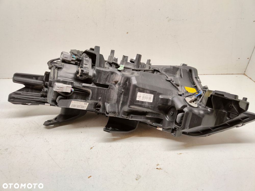 lampa prawa przód mitsubishi outlander 3 lift - 6