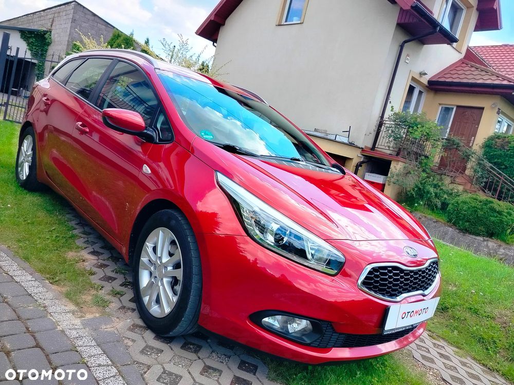 Kia Ceed - 16