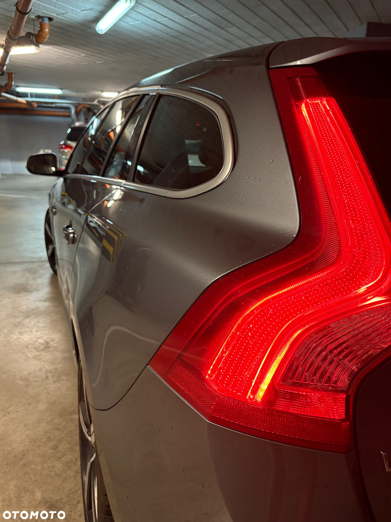 Volvo V60 D3 Drive-E R-Design Momentum - 7