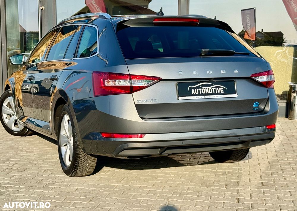 Skoda Superb 2.0 TDI DSG Active - 14