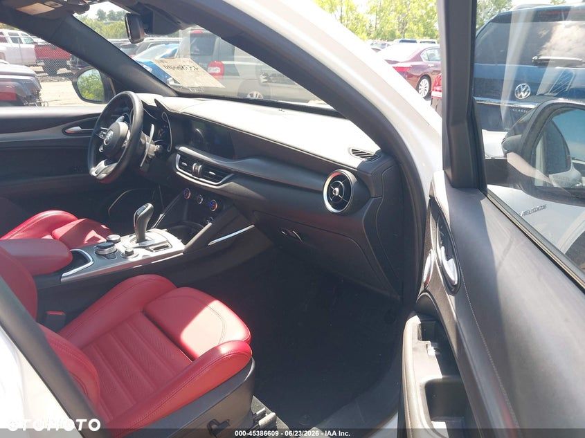 Alfa Romeo Stelvio 2.0 Turbo Veloce TI Q4 - 6