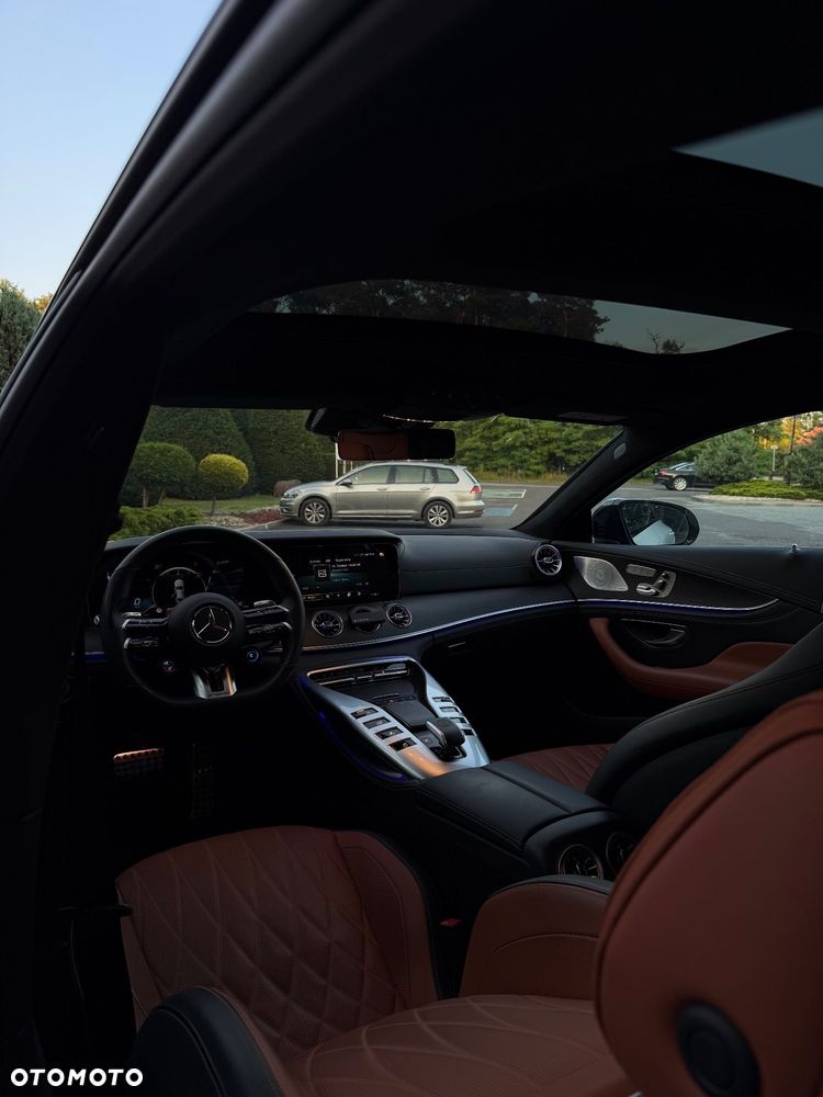 Mercedes-Benz AMG GT 43 4-Matic+ - 12