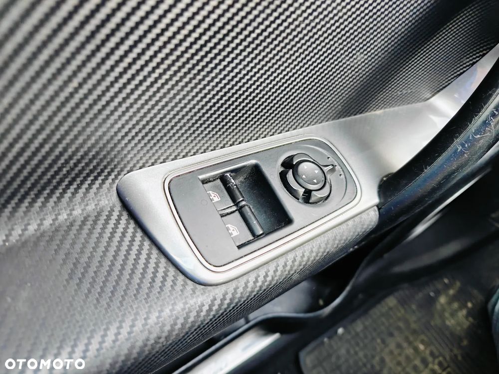 Alfa Romeo Mito 1.4 MultiAir Distinctive - 25