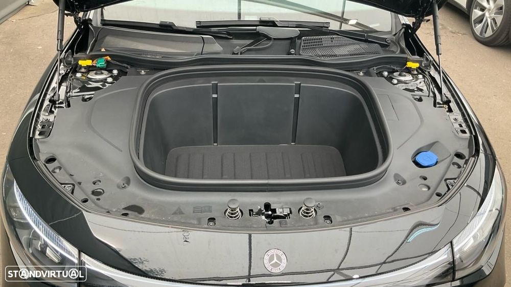 Mercedes-Benz CLA 200 EQ - 8