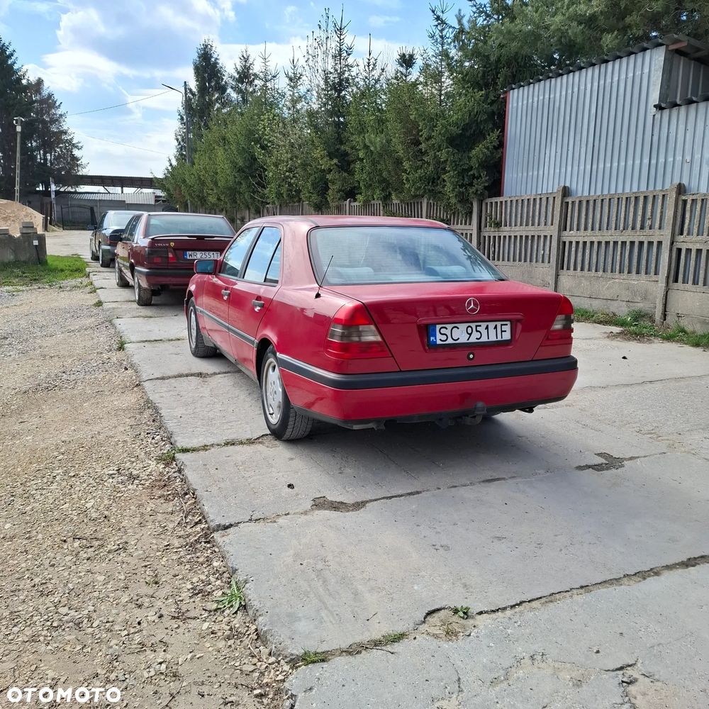 Mercedes-Benz Klasa C 180 T Classic - 8