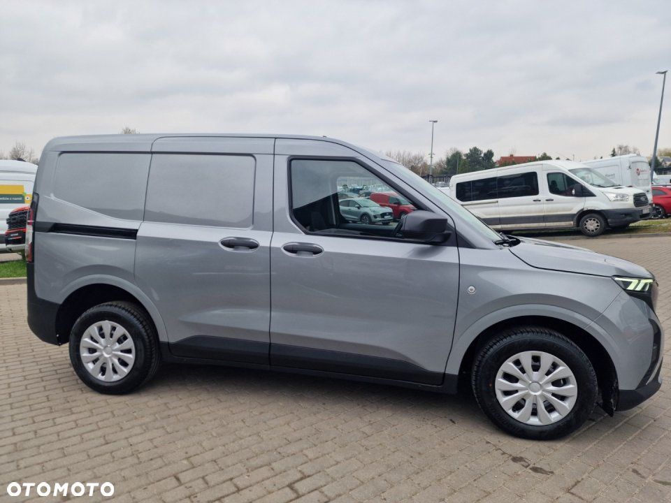 Ford Transit Courier - 3