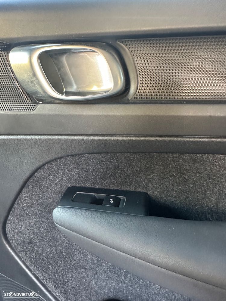 Volvo XC 40 T4 Recharge DKG Inscription - 26