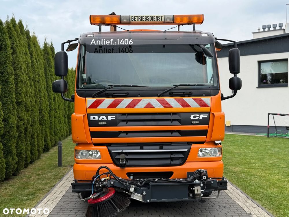 DAF CF 75.310 ZAMIATARKA KUPPER WEISSER S700 - 3