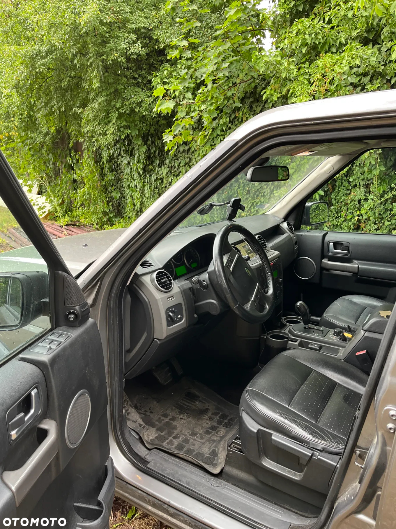 Land Rover Discovery - 4