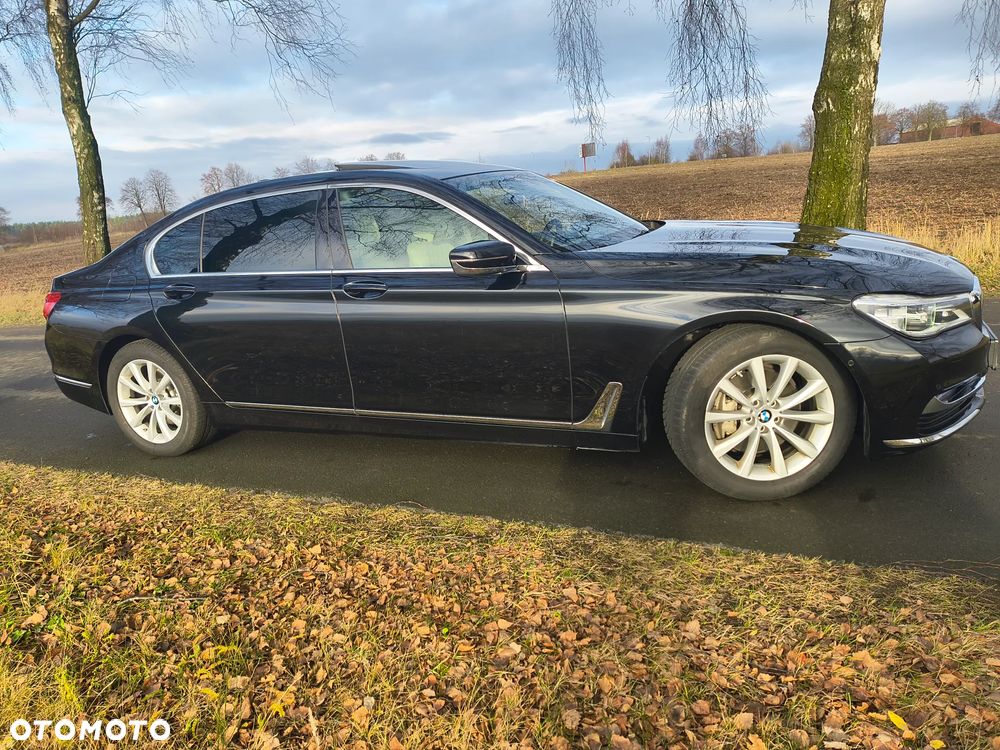 BMW Seria 7 ver-740ld-xdrive - 21
