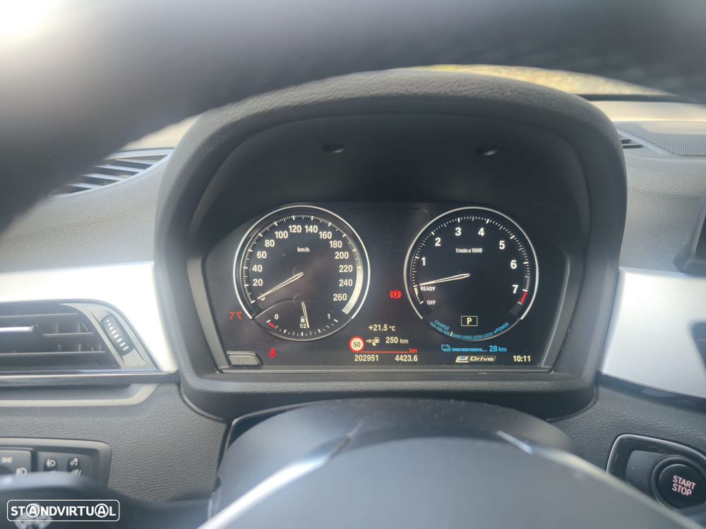 BMW X1 xDrive25e xLine - 10
